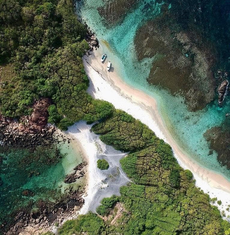 Beira Lake Pavilion At Colombo